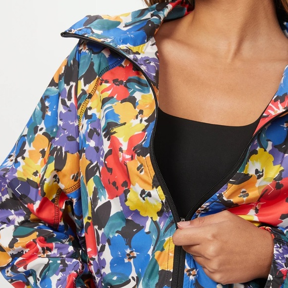 Beach Riot - Erica Jacket In Buttercup Floral - Picture 3 of 15